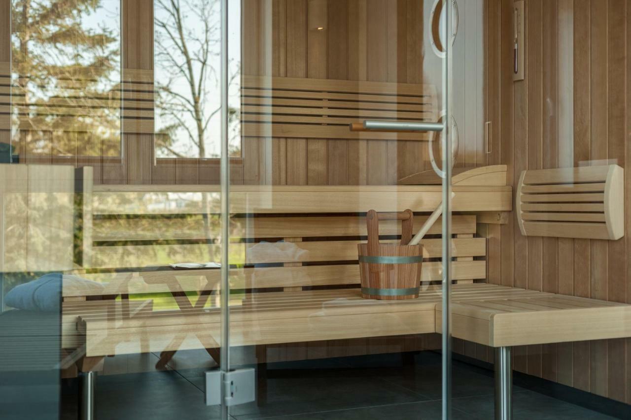Villa Lotsenhaeuser Ruegen - Luxus Ferienhaus - 3 Schlafzimmer - Sauna - Dachterrasse Mit Boddenblick Breege Eksteriør bilde